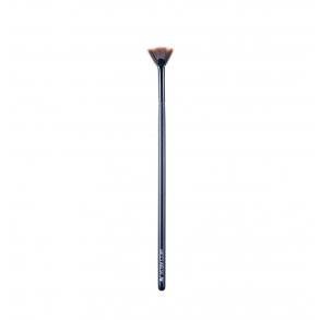 Fan Brush - makeup brste